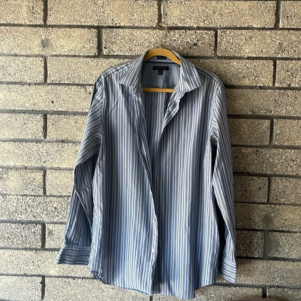 Banana Republic Button down - Picture 2 of 9